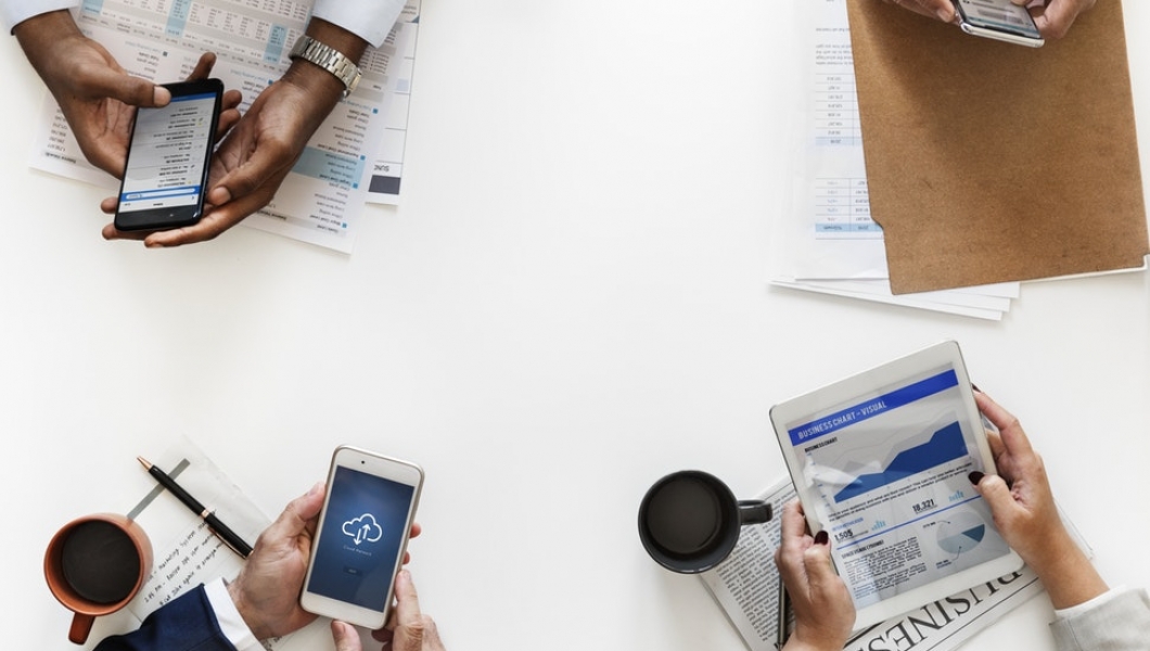 Using Social Media to Support Global Initiatives Using Social Media to Support Global Initiatives